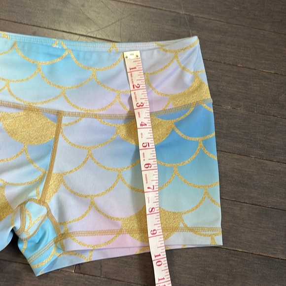 FEED ME FIGHT ME MERMAID Pastel Multicoloured SHORTS Women’s S - Picture 4 of 5
